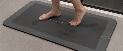 QuickDry™ – Twoje Suche i Bezpieczne Stopy Po Każdej Kąpieli